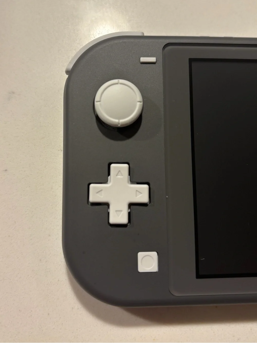Nintendo Switch Lite w/Charger - Gray 32 GB